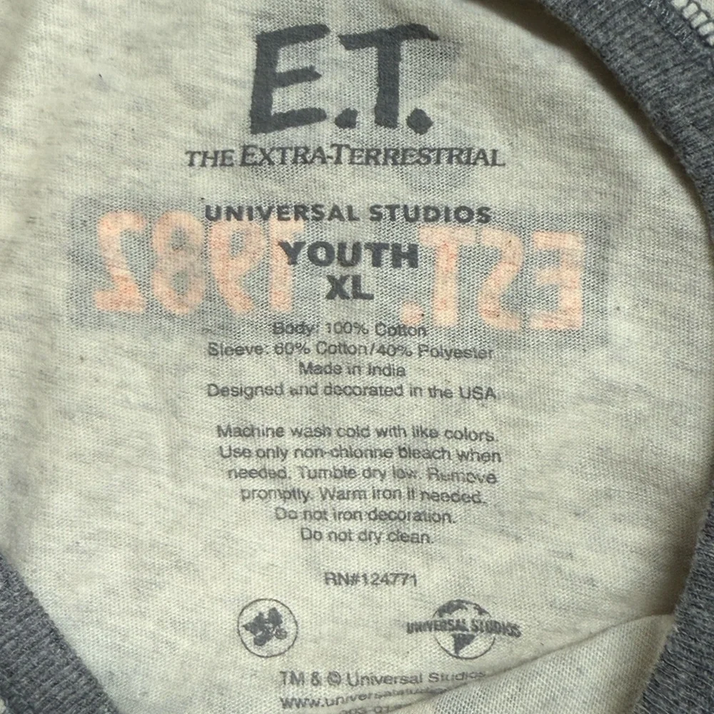 Universal youth tee